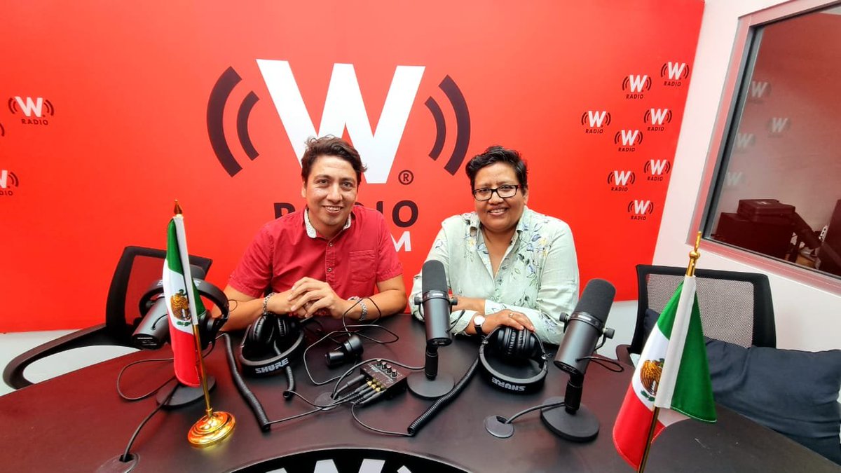 ComunicaBCS's tweet photo. Agradecemos la invitación a la inauguración de @WRadioLaPaz que inició operaciones en la ciudad de La Paz. Iliana Peralta y Héctor Romero, presidenta y vicepresidente, acudieron en representación del CLCCBCS. Le deseamos éxito a esta nueva estación encabezada por @GermanMedrano https://t.co/Dxfb7WnzJe