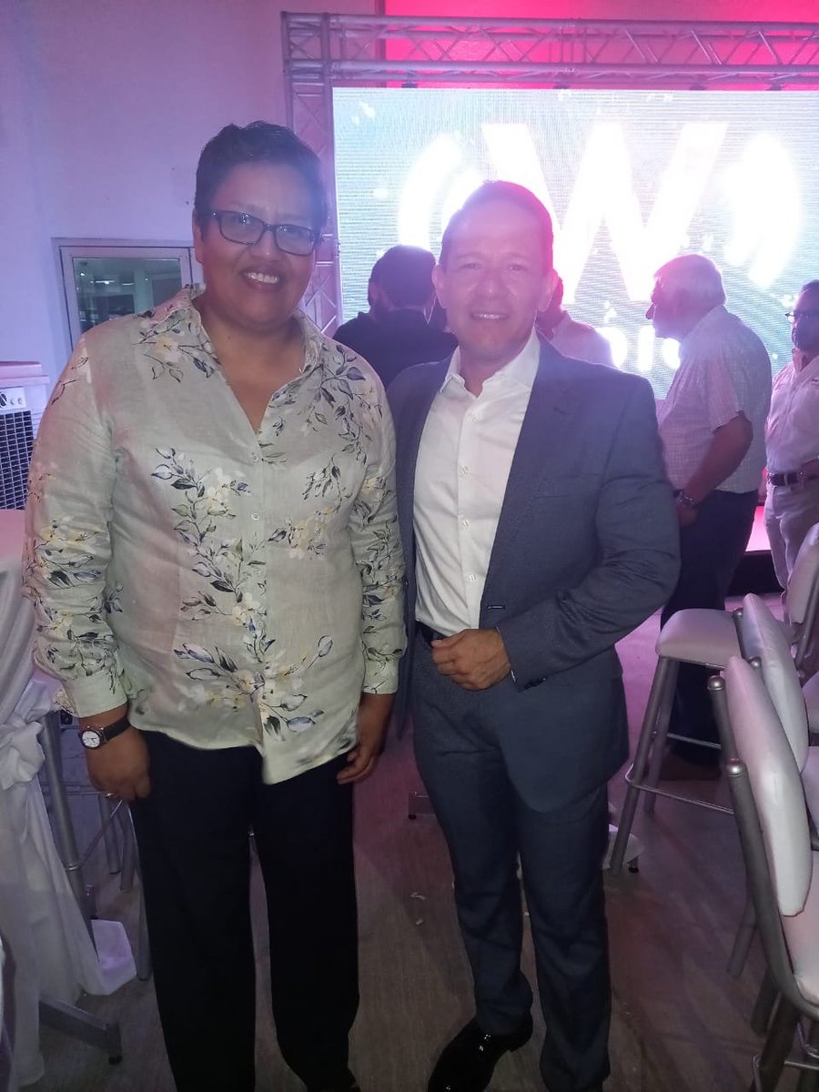 ComunicaBCS's tweet photo. Agradecemos la invitación a la inauguración de @WRadioLaPaz que inició operaciones en la ciudad de La Paz. Iliana Peralta y Héctor Romero, presidenta y vicepresidente, acudieron en representación del CLCCBCS. Le deseamos éxito a esta nueva estación encabezada por @GermanMedrano https://t.co/Dxfb7WnzJe
