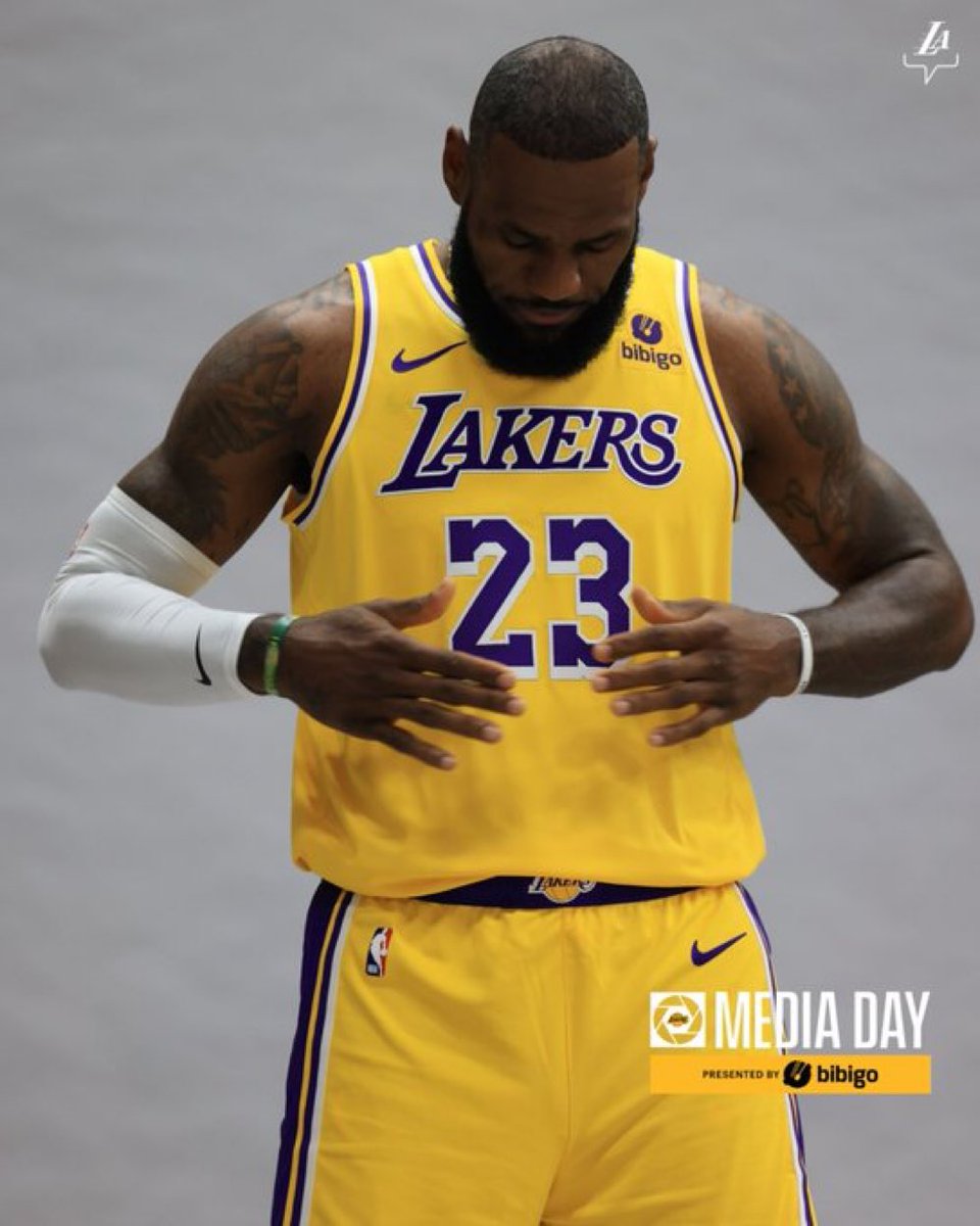 LakeShowYo's tweet photo. babe wake up new LeBron media day pic just dropped https://t.co/jNPYAsd2qG