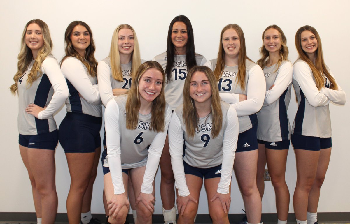 CSM_Flames's tweet photo. Lookin' good - it was photo day for the College of Saint Mary volleyball team. https://t.co/dnAFcRNC5e