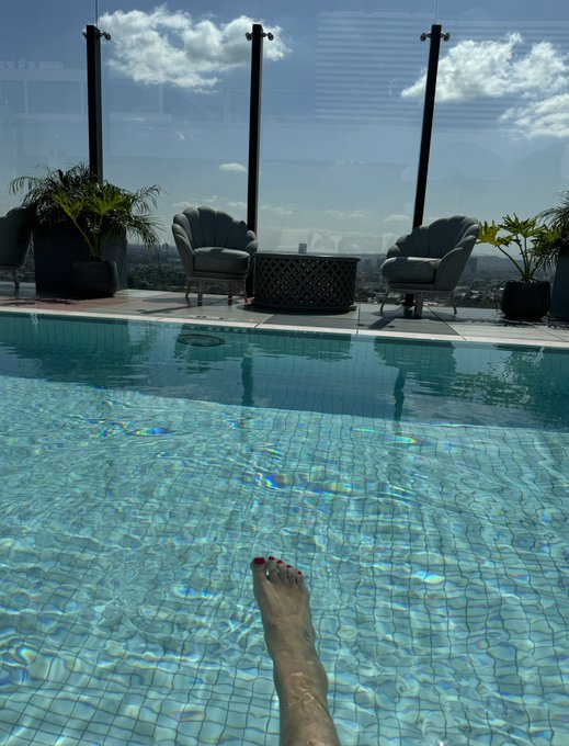 Just made My sub give himself a facial while I lounged at the pool 🤭 https://t.co/W0qceGD8dE