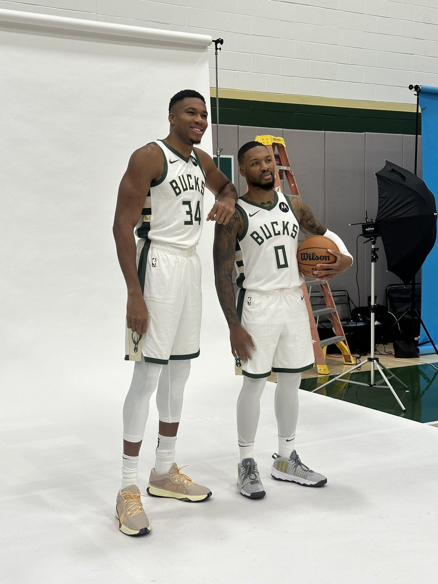 TEMAM

TEMAM OS VEADOS DE MILWAUKEE

TEMA O VEADO

IMEDIATAMENTE 

🦌🦌🦌🦌🦌🦌