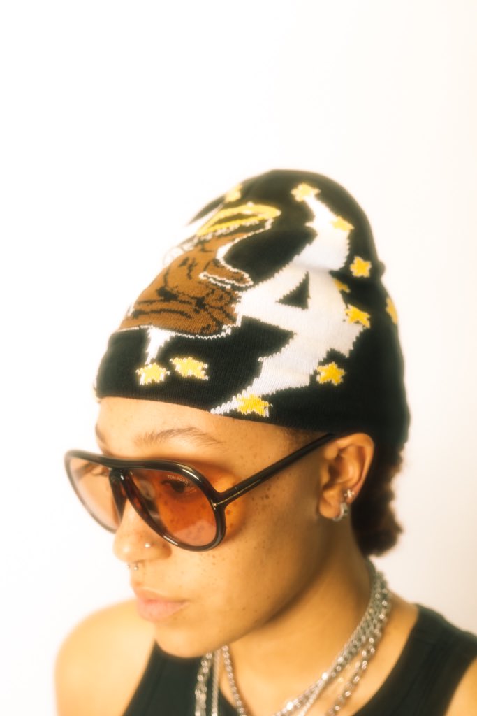 thekhaismith's tweet photo. Black Angel Beanie. 

10/13/23

ig: 444thepeople https://t.co/dV6Sieh2VP