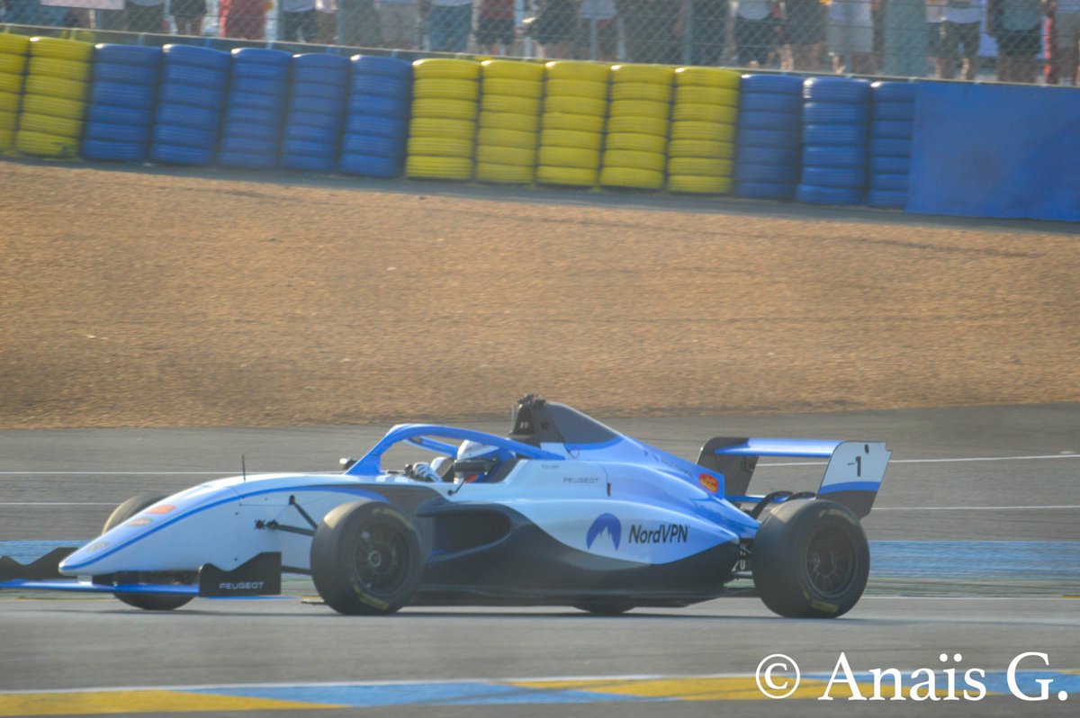 _AnaisPhoto's tweet photo. #GPExplorer2 

📍 Circuit Bugatti, Le Mans

#Depielo #EtienneMoustache #Vilebrequin #VictorMartins https://t.co/SYNdZ6g6Nq