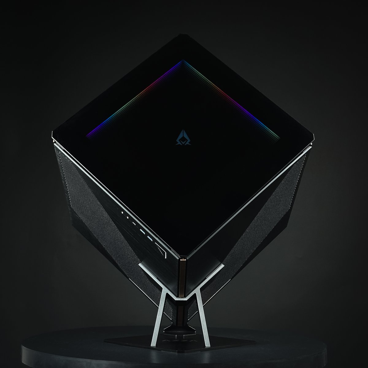 META PCs tweet media