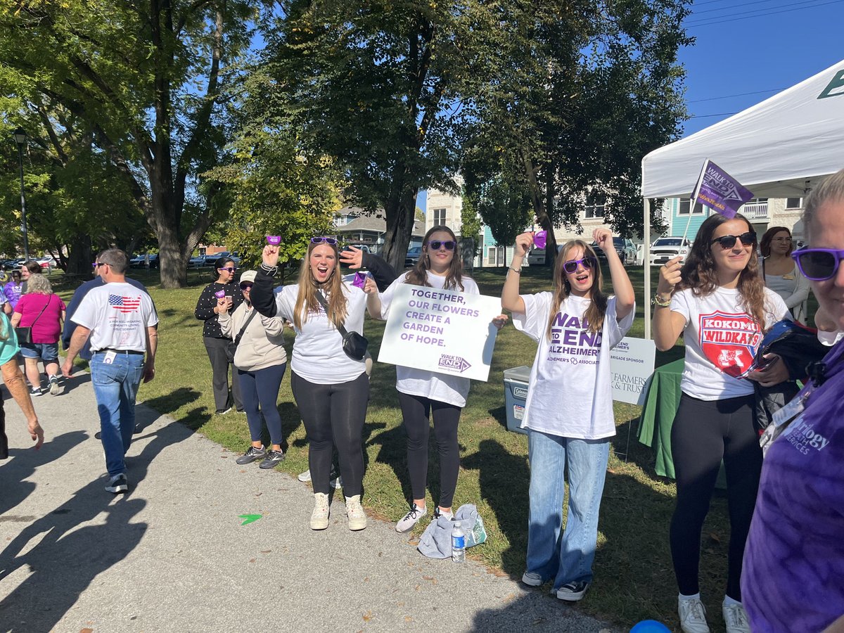 We enjoyed the beautiful weather this weekend with a trip to Kokomo to join a few of our sister campuses for Kokomo’s Walk to End Alzheimer’s   💜🤍 #EndAlz #TrilogyLiving #BFF #whyitrilogy
