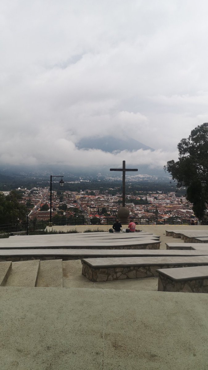 Little_criminal's tweet photo. Una excelente tarde en uno de los patrimonios del mundo, #antiguaGuatemala #chapin #ruta #travels #Guatemala #bikersenruta #tarde meditando y te reconectas contigo mismo... https://t.co/meyQnvNkpZ