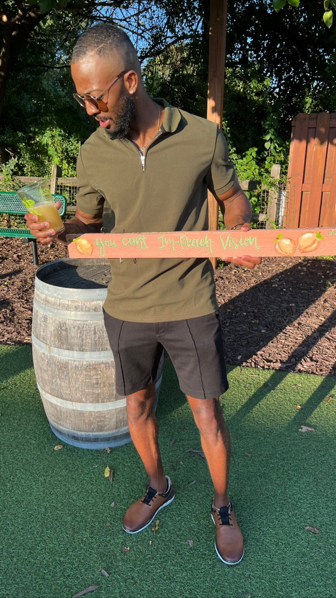 timothyfbryson's tweet photo. I told my story and made history. 💫
Saturday’s beer release with @nodabrewing was just the beginning.
Proceeds from the “You Can’t Impeach Vision” Hazy IPA ($1 from every beer sold) will be donated directly to the YCIV Endowed Scholarship Fund at @uofsc.
#YCIV #WalkWithTFB https://t.co/8IHQjkFFnr