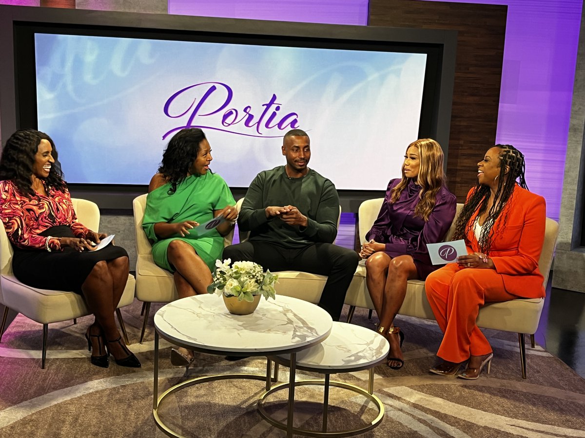 TODAY at 1 on an all-new @PortiaTVShow, #MatchmakingDUO <a href="/KelliKFisher/">Kelli K. Fisher</a> and <a href="/TanaCGilmore/">Tana Gilmore</a> join <a href="/PortiaFOX5/">Portia Bruner</a> at the table and give great advice to two singles seeking a #relationship.
#relationshipgoals
#RelationshipAdvice
#PortiaTVShow