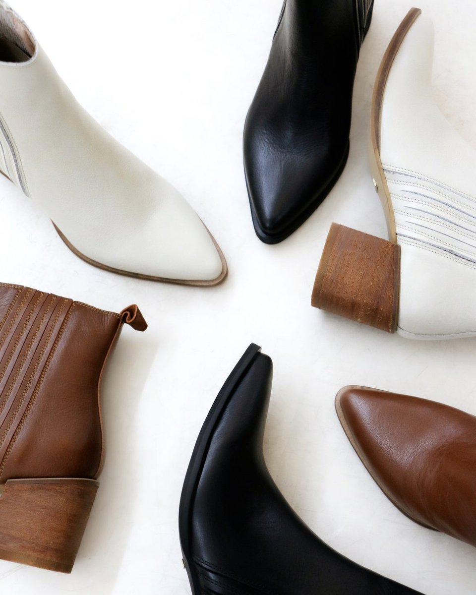 stivalinewyork's tweet image. Fall is here which means we get to wear these - Stagecoach is available now in 3 timeless colors.

#strutinstivali #chelseaboot #westernwear #leatherfootwear #shopconsciously #quietluxury #falltrends #comfychic