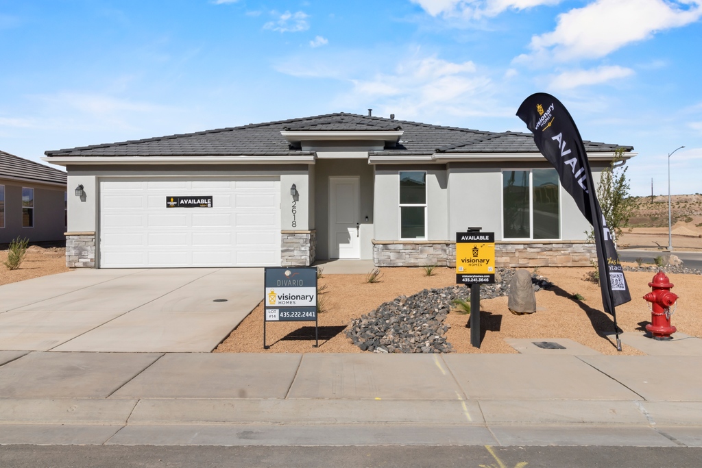 Visionary_Homes's tweet photo. Ready to soak up the sun in your dream home? 🏡 This beautiful, move-in-ready gem is waiting for you to call it yours. ☀️
Divario - Lot 14
2618 West Brenta Way, St. George, UT 84770
3 Beds-2 Baths-2 Car Garage
1,724 Sq. Ft. 
$524,990

#VisionaryHomes #UtahHomeBuilder #MoveInReady https://t.co/L2Cn10XEOo