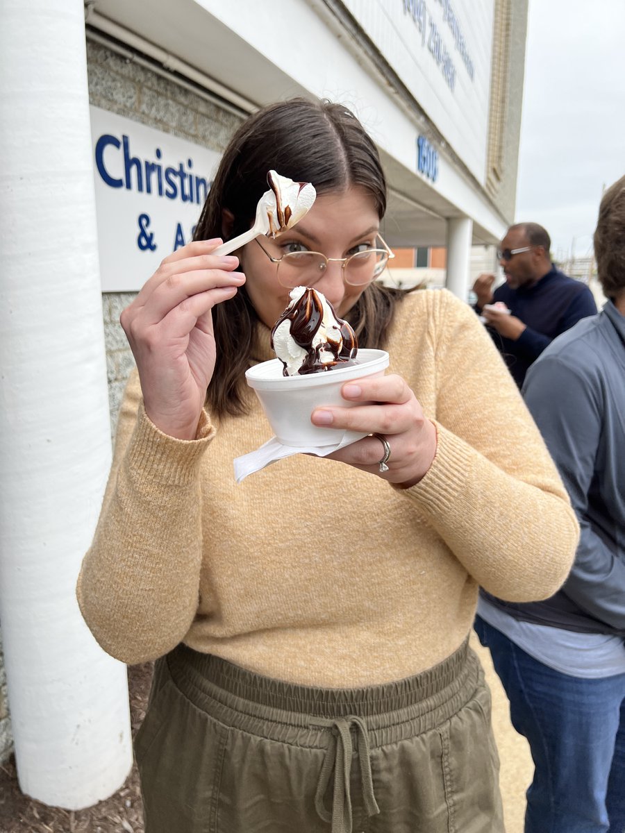 PendletonLawVA's tweet photo. Why did the ice cream have to go to court? Cause it got soft-served! Thank you, Mr Softee f for the amazing ice cream last Thursday. There is no better way to celebrate the season than with you. 

#icecream #lawyereatsout #icecreamtruck https://t.co/yeFWdcljbq