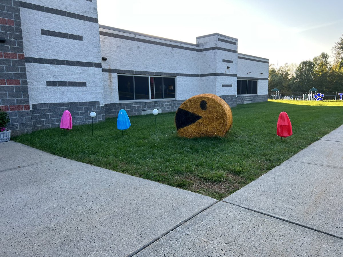 Check out our hay bale for October! A special thank you to Lindsay Smith for our PacMan and ghost design; the kids loved it! #HayThereTES <a href="/TewksburySchool/">Tewksbury Township School District</a>