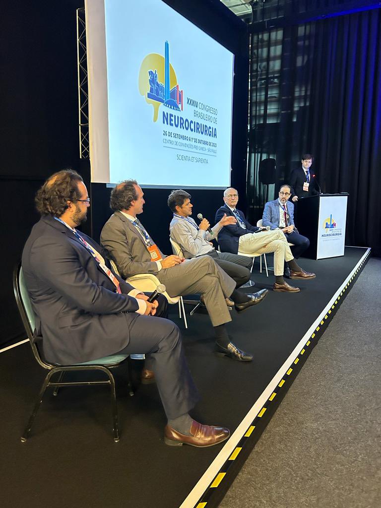 DalFabbro_Mat's tweet photo. Terminou ontem o 34 Congresso Bras. de Neurocirurgia. Muito feliz em aprender e debater neurocirurgia de alto nível com colegas de todo Brasil e do mundo. E muito honrado em ser um dos homenageados. Parabéns aos organizadores especial Dr Paulo Henrique Aguiar e Dr Samuel Zymberg! https://t.co/NzJ9weK5CV