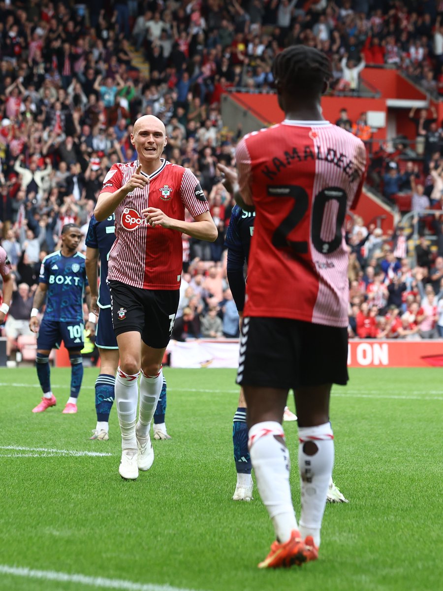 L1minus10's tweet photo. League 1 Minus 10: EFL Championship Match 9 - Southampton 3 Leeds 1. RTs appreciated.

Losing sequence ends as #saintsfc get it right.  Featuring defensive competence, surprises in lockers, sitting down and the return of the dink.

https://t.co/O4e2ONGF88 https://t.co/SyKYNiQwj6