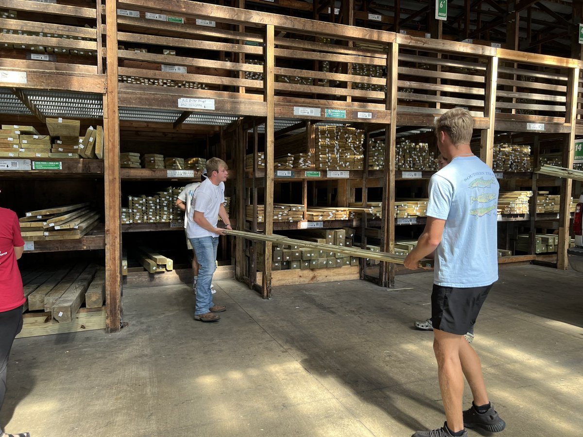 TheMakeryBSD's tweet image. We saved big money at Menards! This Makery crew is ready to start building the Family Life Center donation box. #GoCards