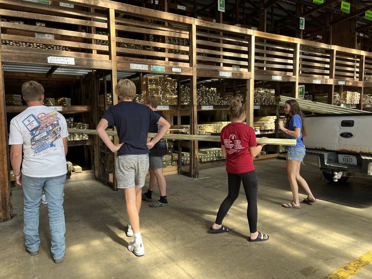 TheMakeryBSD's tweet image. We saved big money at Menards! This Makery crew is ready to start building the Family Life Center donation box. #GoCards