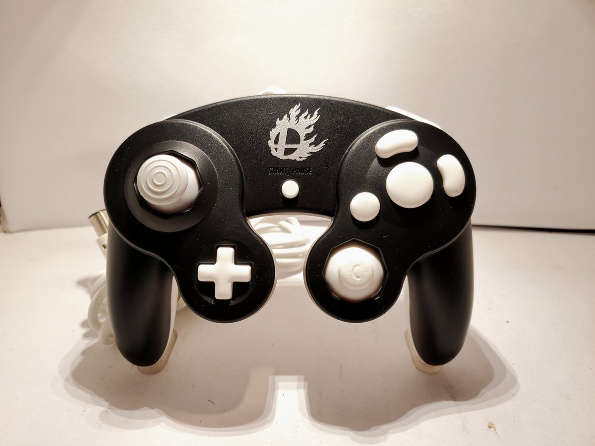 NewTechCrewCO's tweet photo. SMASH 4 MOD GCC. $190 USD$.
-SNAPBACK MODULE NO RESET 
-WHITE BACK SHELL
-MOD TRIGGERS 
-BOXED CONTROLLER
-PERFECT ANGLES
-RESIN BALD BUTTONS
-6 MONTHS WARRANTY https://t.co/ofs1Us5bIo