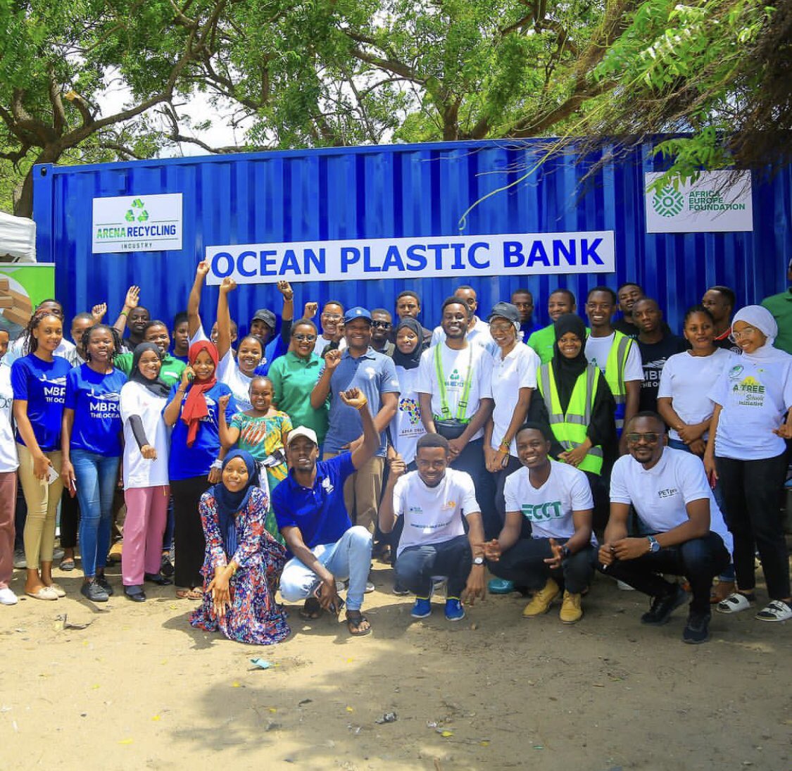 BREAKING NEWS: <a href="/ArenaRecycling/">arena recycling industry</a> launch an #OceanPlasticBank  to free ocean against plastics and promoting sustainable practices to #EndPlasticPollution supported by <a href="/AfricaEuropeFdn/">Africa-Europe Foundation</a> , with collaborators  <a href="/takaniajira/">TakaNiAjira Foundation</a> <a href="/women_recycling/">The Women In Recycling Foundation</a> <a href="/HUDEFO/">HUDEFO</a> and participants from more than 23 NGOs