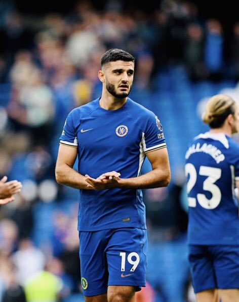Phadesewaa's tweet photo. History been made today at Carven Cottage , Chelsea feeling at home ๐๐ช๐ #Chelsea4Life #Chelsea๐ฏ๐ฏ๐ฏ https://t.co/zoD858eFAw