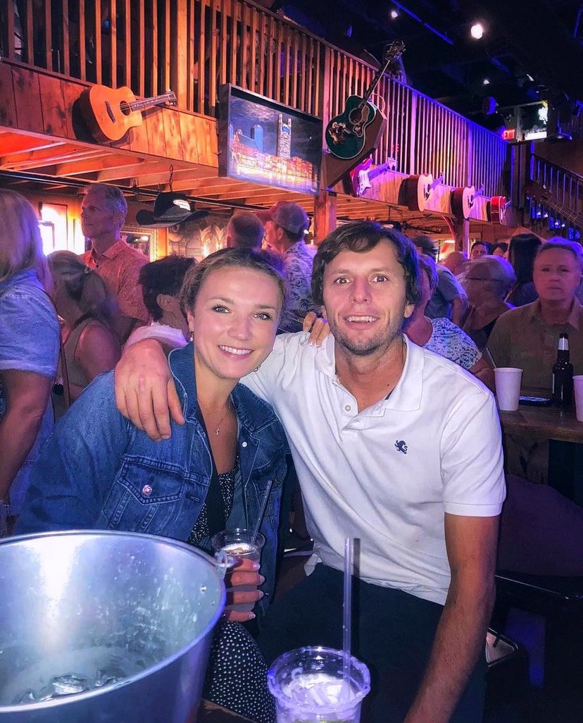 Which floor are you headed to? 🤠