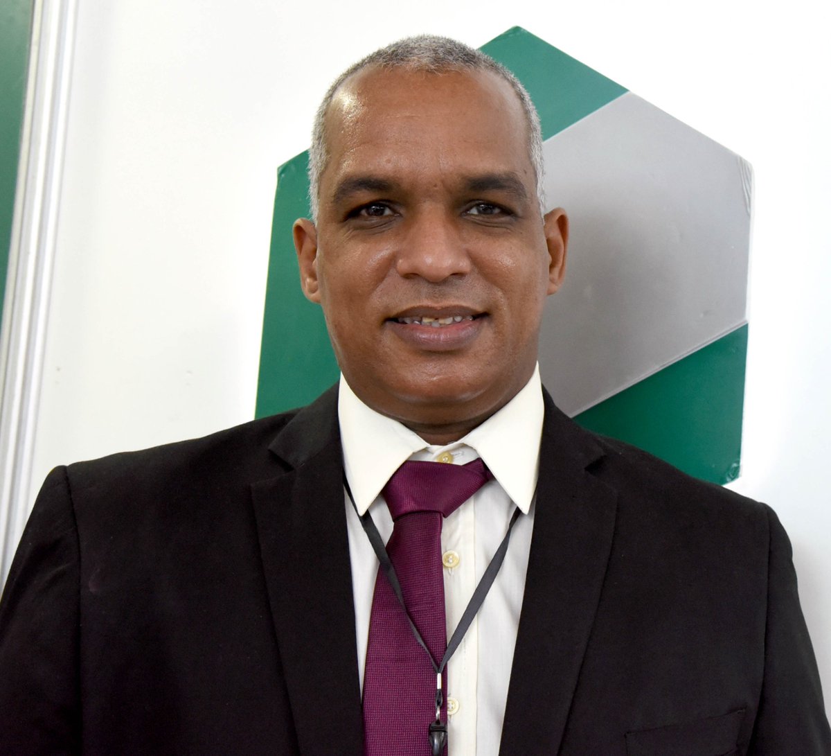 La Comisión Superior de Cuadros del Partido, el Estado y el Gobierno acordó promover al compañero Dr.C. Modesto Gómez Crespo al cargo de Viceministro Primero del Ministerio de Educación Superior.
Modesto se desempeñaba como Rector de la <a href="/CujaeRedSocial/">Universidad Tecnológica de La Habana</a>
Le deseamos muchos éxitos.