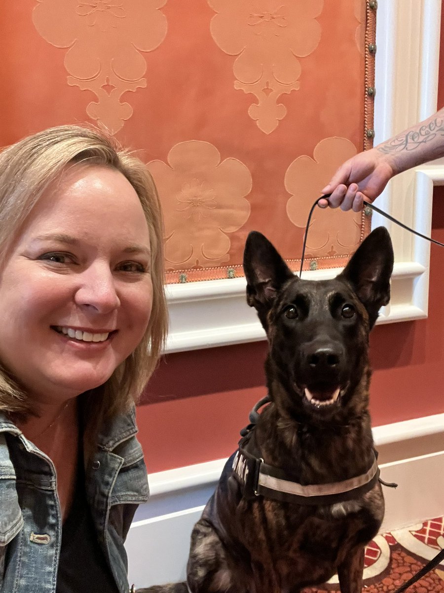 Most of what I’ve learned today at @Ceridian #INSIGHTS2023 is under embargo until tomorrow or Wednesday, so let me just share this picture of my new best friend Miso. She’s part of the elite, award-winning K-9 security team at Wynn Las Vegas   #bestconferenceperkever