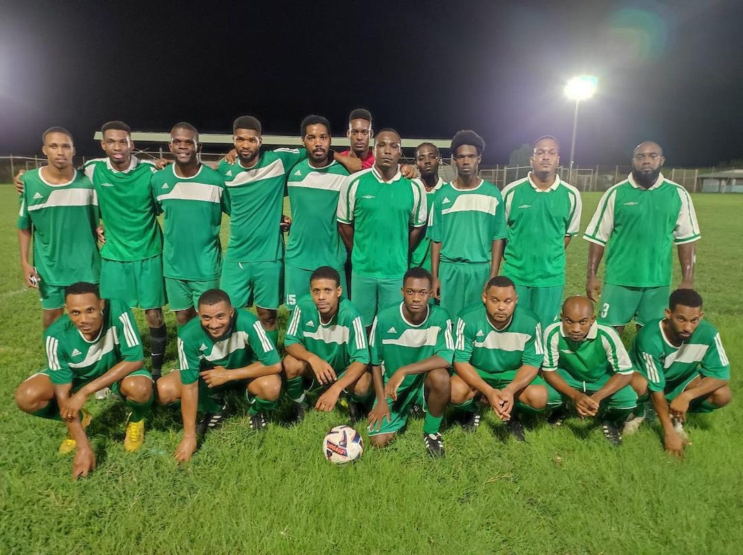 resca_sports's tweet photo. ⚽ #R3MQ : 26 buts marqués en seulement 3 journées. 🤯 

L’ASC Effort démarre fort dans ce trophée Claude Chadet en s’asseyant confortablement sur le trône du leader de la #PouleB ! 

Des victoires incroyables menées par leur attaquant Pierre-Gabriel Marc (10 buts) et leur gardien, Serge-Mickaël Delet, qui n’a encaissé qu’un seul but depuis le début de la compétition.
