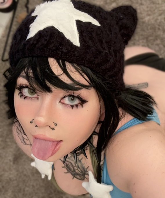 Lost my dad can I have yours? https://t.co/SF3yOooh3Y