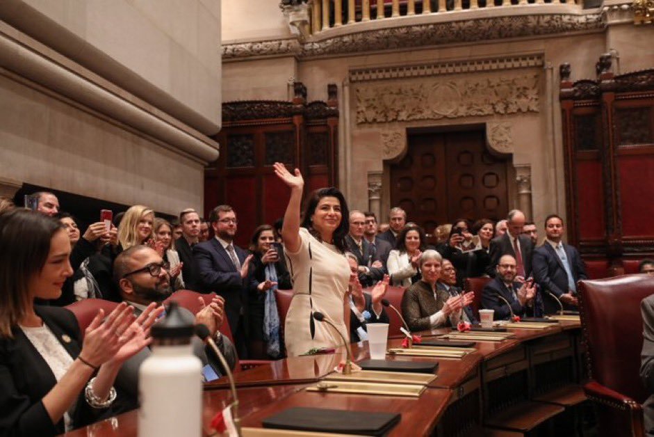 I’m the Democrat, mother of two, and religious refugee running to defeat George Santos.    

Santos has over 67k followers, while I have 63k. 

It's time to defeat him and flip the House majority blue.     Help me spread my message by retweeting, following, and getting me to 65k.