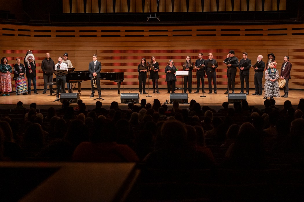 KoernerHall's tweet photo. @therealzoeyroy #IsaiahCada #AndrewMcAnsh #AndrewBalfour @jtaylorband #MarieGaudet #JimmyDick
📸@lisasakulensky https://t.co/fTQr0nnof7
