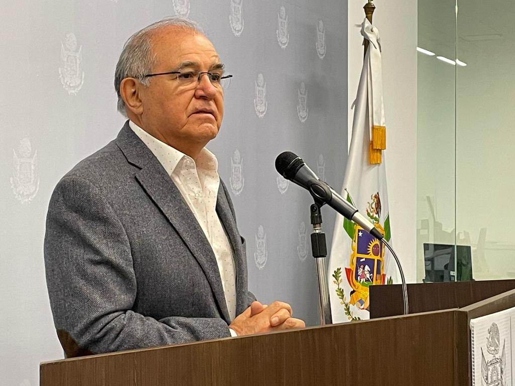 El diputado <a href="/SinecioLeyva/">Armando Sinecio L</a>  presentó informe sobre las Actividades Legislativas realizadas durante su segundo año.  #LegislamosParaTodos 

legislaturaqueretaro.gob.mx/el-diputado-ar…