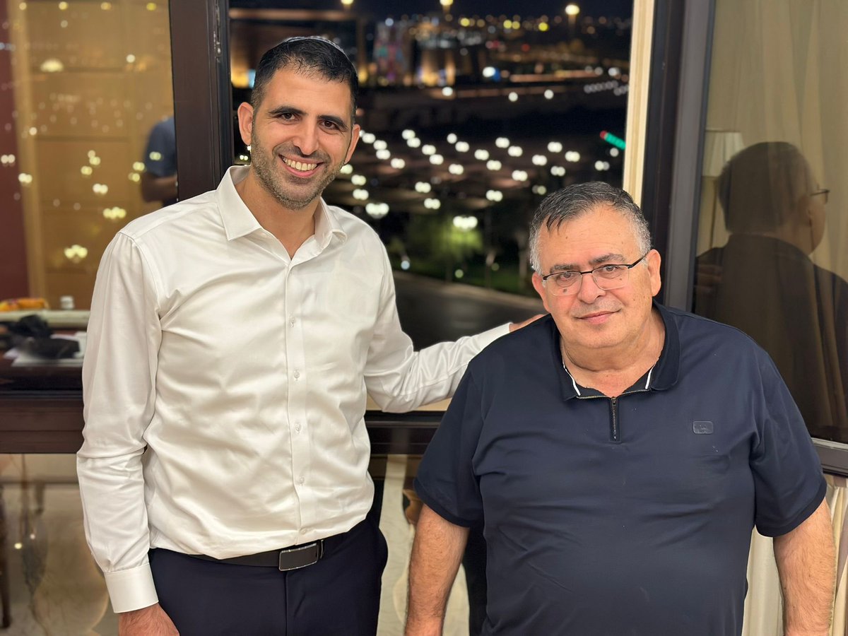 התרגשות גדולה היום לראות משלחת רשמית ישראלית שהוסמכה על ידי ראש הממשלה נתניהו איש השלום, המשלחת כאן וזה לא חלום, זה מציאות שאף אחד לא האמין שהיא יכולה לקרות, אבל יש מנהיגים אמיצים כמו נסיך הכתר מוחמד בן סלמאן וראש הממשלה נתניהו, והם יביאו את השלום המיוחל. 
🇸🇦🕊🇮🇱
<a href="/shlomo_karhi/">🇮🇱שלמה קרעי - Shlomo Karhi</a>