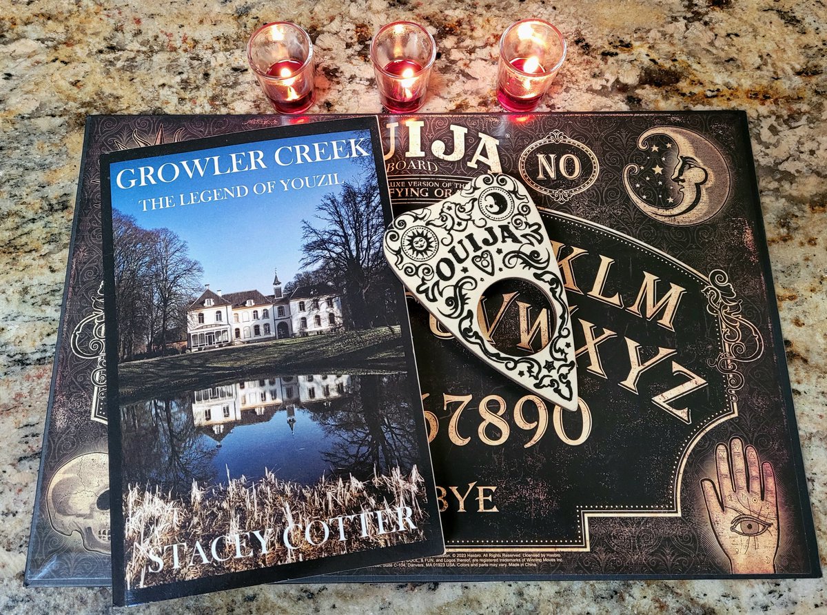 StaceyCotter5's tweet photo. #GrowlerCreek #scariestbook #scary #fallread #haunting #BookRecommendation #staceycotter #fall https://t.co/cexcGLCKtR
