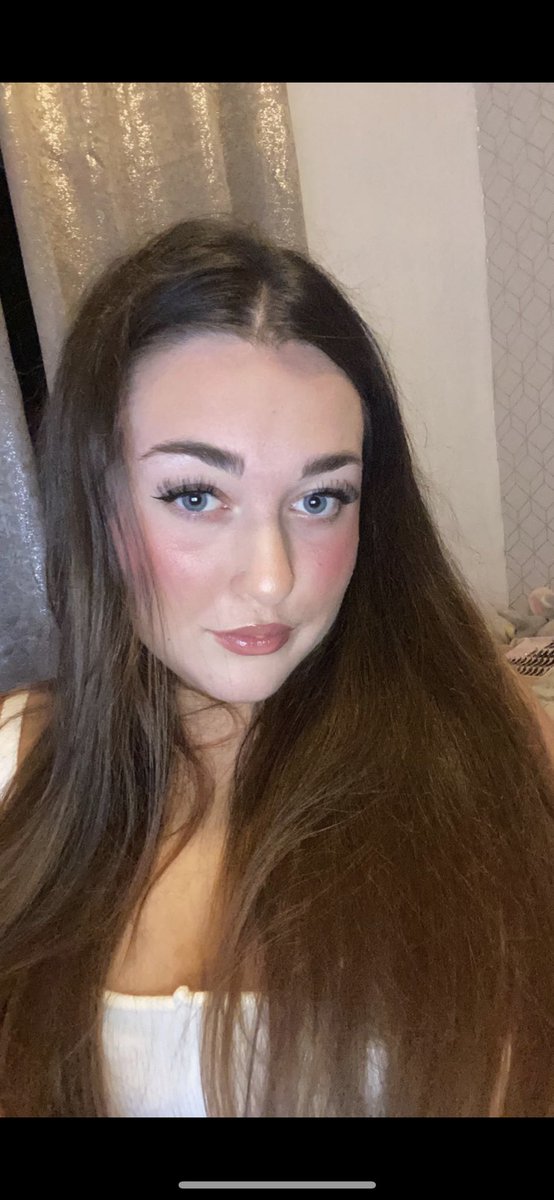 godessprincessx's tweet photo. Who’s going to help me with my bills today? 🐷💰
Findom cashcow https://t.co/yLhJDX6Lzi