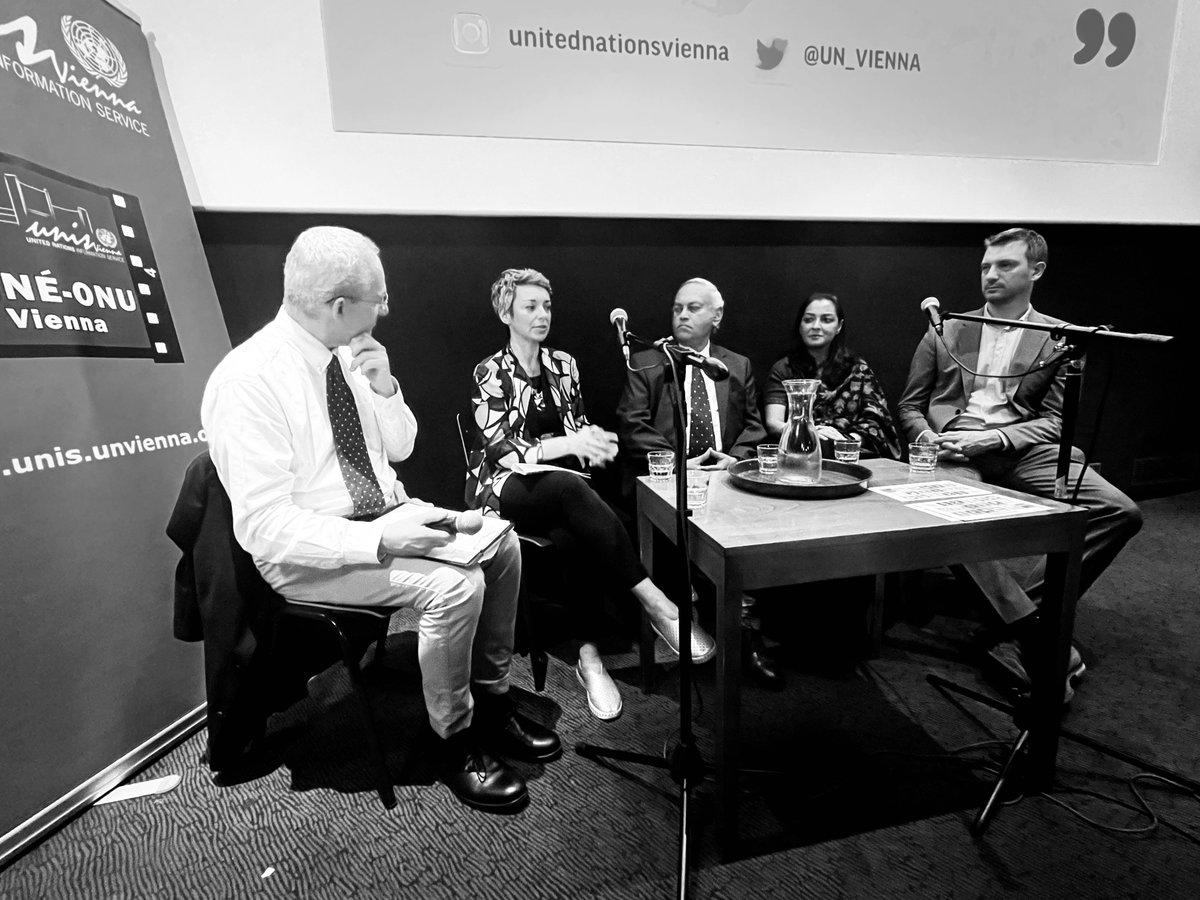UN_Vienna's tweet photo. 🎥 Thanks for joining the @CineONU #Vienna screening of @AhimsaGandhi - The Power of the Powerless by Ramesh Sharma. Special thanks to our panellists Simran Bedi, @EhrmannMoritz , Rebecca Jovin @unodavienna and @ashiscray for the insightful panel discussion! #StandUp4HumanRights https://t.co/ydSgGFgnX5