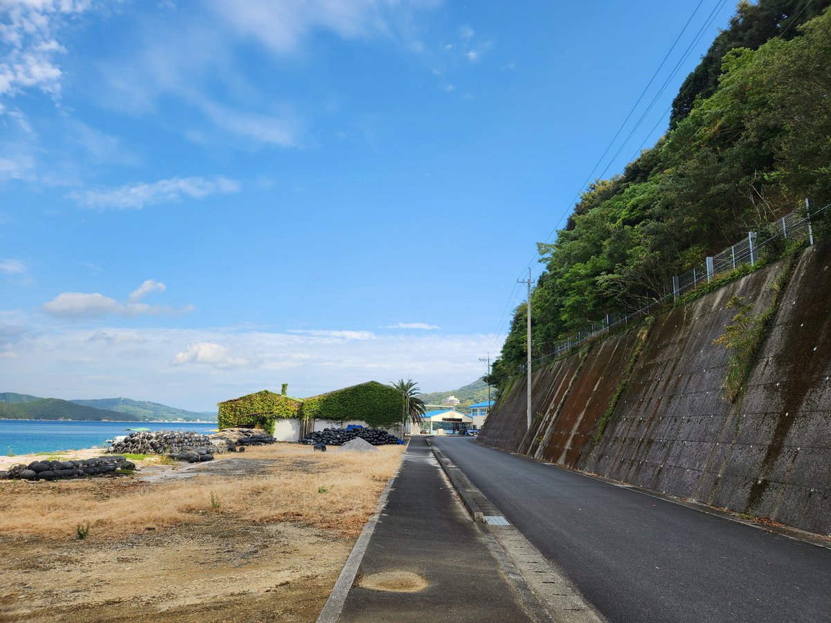 10/3 火曜日　友引
おはようございます☀️😃❗
山の日です‼️10.3…登山…

１カ月でやり遂げることが
できないならば、
２カ月かけてやれば良い。
２カ月でできなければ、
１００日かけてやれば良い。
できないからといって、
途中で辞めないことだ。

はい‼️😊✨️
１日１日やりきって❗