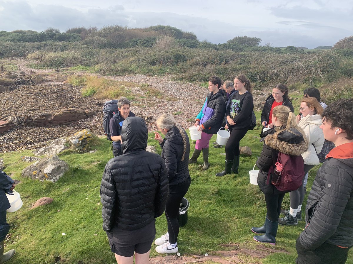 AH Biology Trip to Millport 🤩🐚🦀⭐️