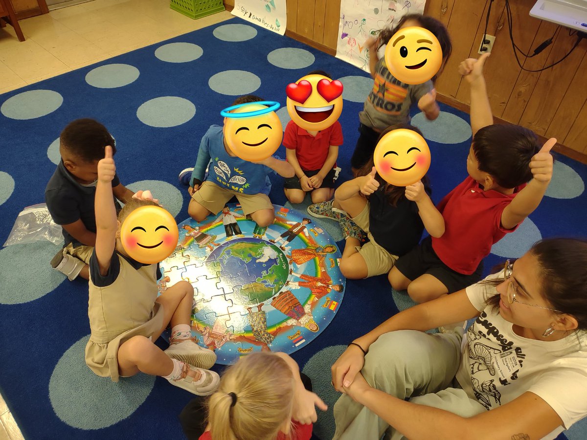 I'm so proud of my students' work at <a href="/HelmsDLSchool/">Helms Elementary</a> Amazing first month together 👏👏💪💪🗺️🥰 Enhorabuena! #HispanicHeritageMonth #ISA <a href="/AccEducativaExt/">Acción Educativa Exterior</a>