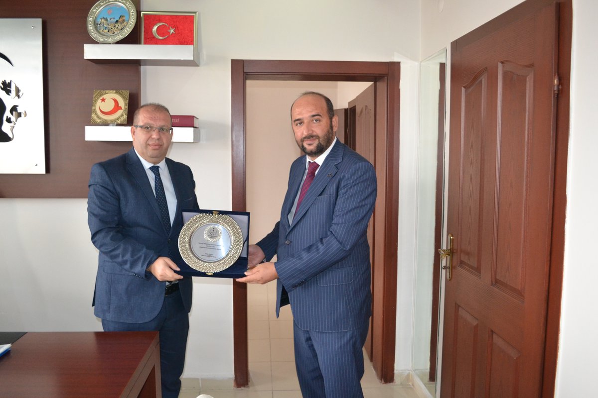 TÜMSİAD Kayseri Koordinatör Şube Başkanımız İsmail Dursun ve Yönetim Kurulu Üyelerimiz, Bünyan Kaymakamımız Sayın Turgut GÜLEN beyefendileri makamında ziyaret ettiler. Misafirperverlikleri için Sayın Kaymakamımıza teşekkür ederiz. <a href="/BunyanKaymakam/">T.C. Bünyan Kaymakamlığı</a>