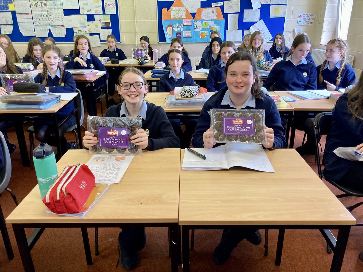 MountStMichael tweet media