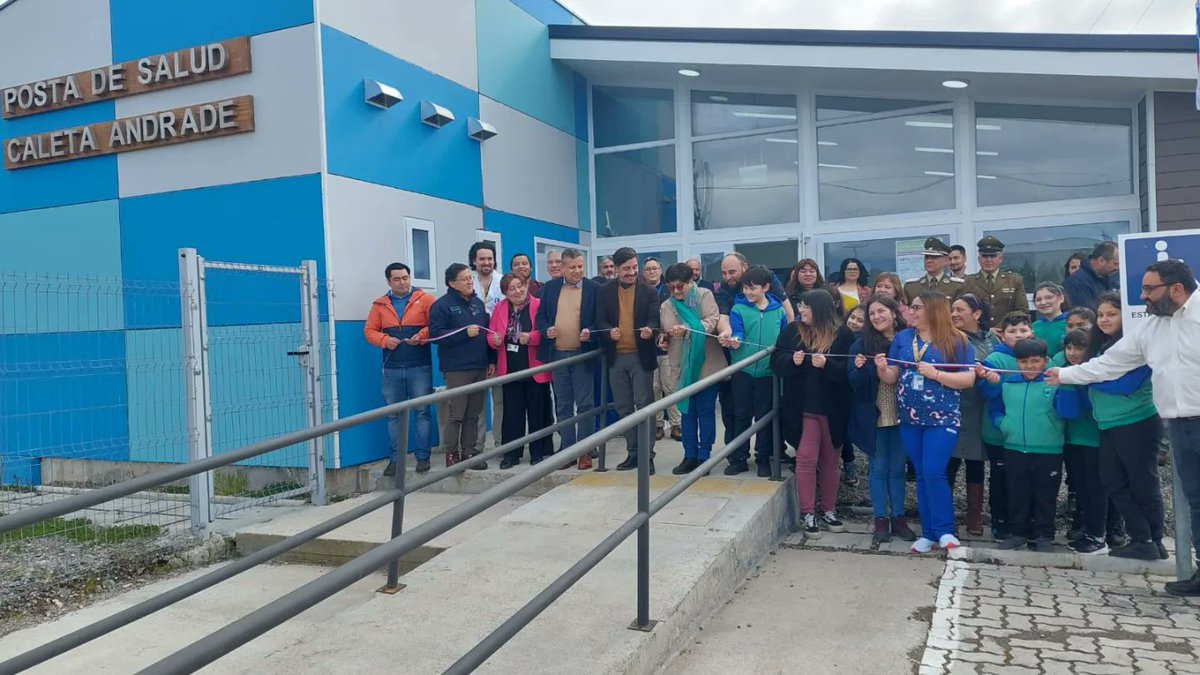 🎵Con el cántico siempre vivo y alegre de niñas y niños de #CaletaAndrade, inauguramos la nueva Posta de Salud Rural de esta localidad de #IslasHuichas, un establecimiento de salud de alto estándar que permitirá atender las necesidades de la comunidad.