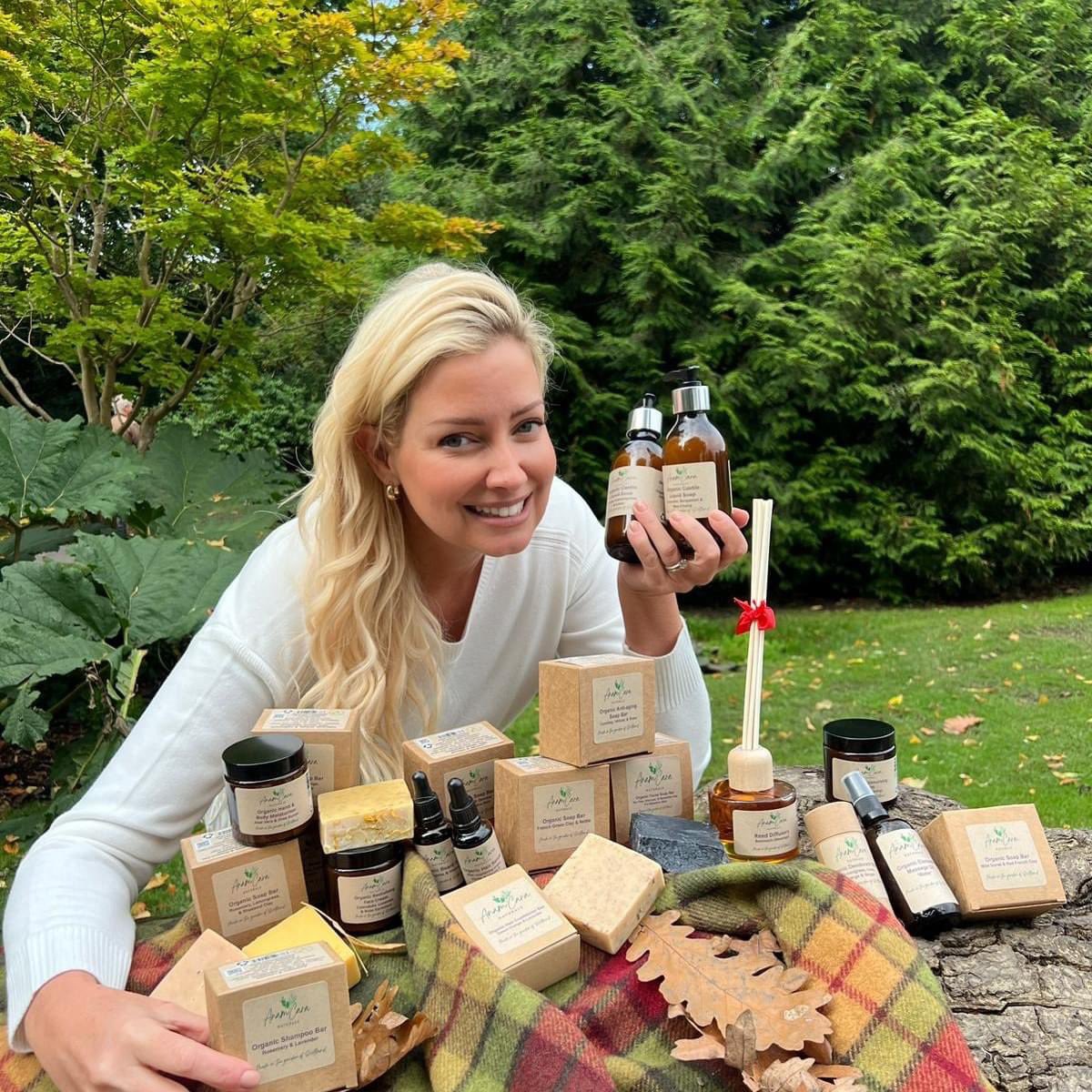 insideWeeBox's tweet photo. 🎉Exciting Giveaway Alert! 🎉

WIN this amazing collection of Anam Cara Naturals skincare RRP £196!! 🙌🍃🧖🏽‍♀️

Simply:
1️⃣ Like, Follow us and repost
2️⃣ Tag a friend who adores Scotland's beauty

The winner will be announced in mid-October! Good luck, WeeBox Clan! 😊🏴󠁧󠁢󠁳󠁣󠁴󠁿💜 https://t.co/AScyv3Sc3j