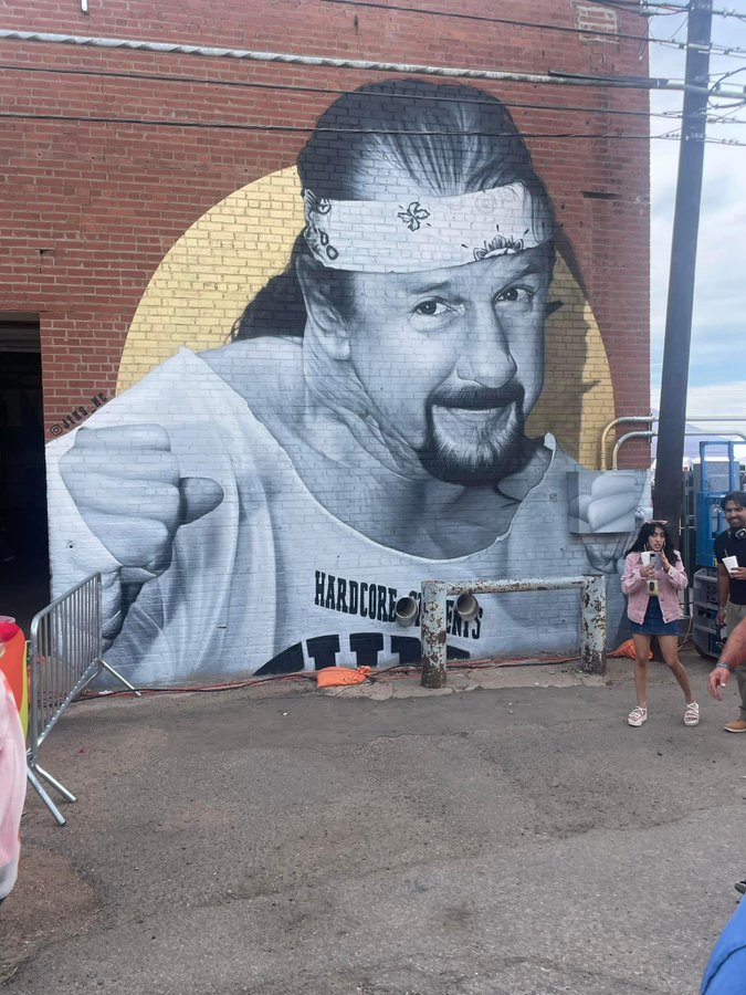 MikeyWhipwreck_'s tweet photo. Update - It's actually finished. and it's AMAZING!!!! #FOREVER https://t.co/4xtf33liXK