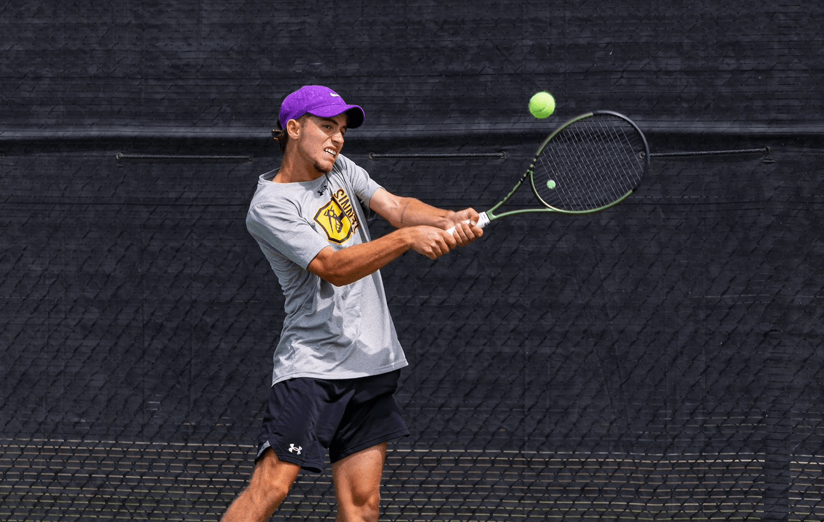 #HistoriasDeVida 🎾| Thomás Cardona Herrera fue uno de los primeros campeones del #BabyTenisDeCampo, disciplina que llegó en 2016 a integrarse al #FestivalDeFestivales.

Ahora, es deportista universitario en Estados Unidos 🔝

Conoce su historia aquí:
👉festivaldefestivales.com/el-presente-de…