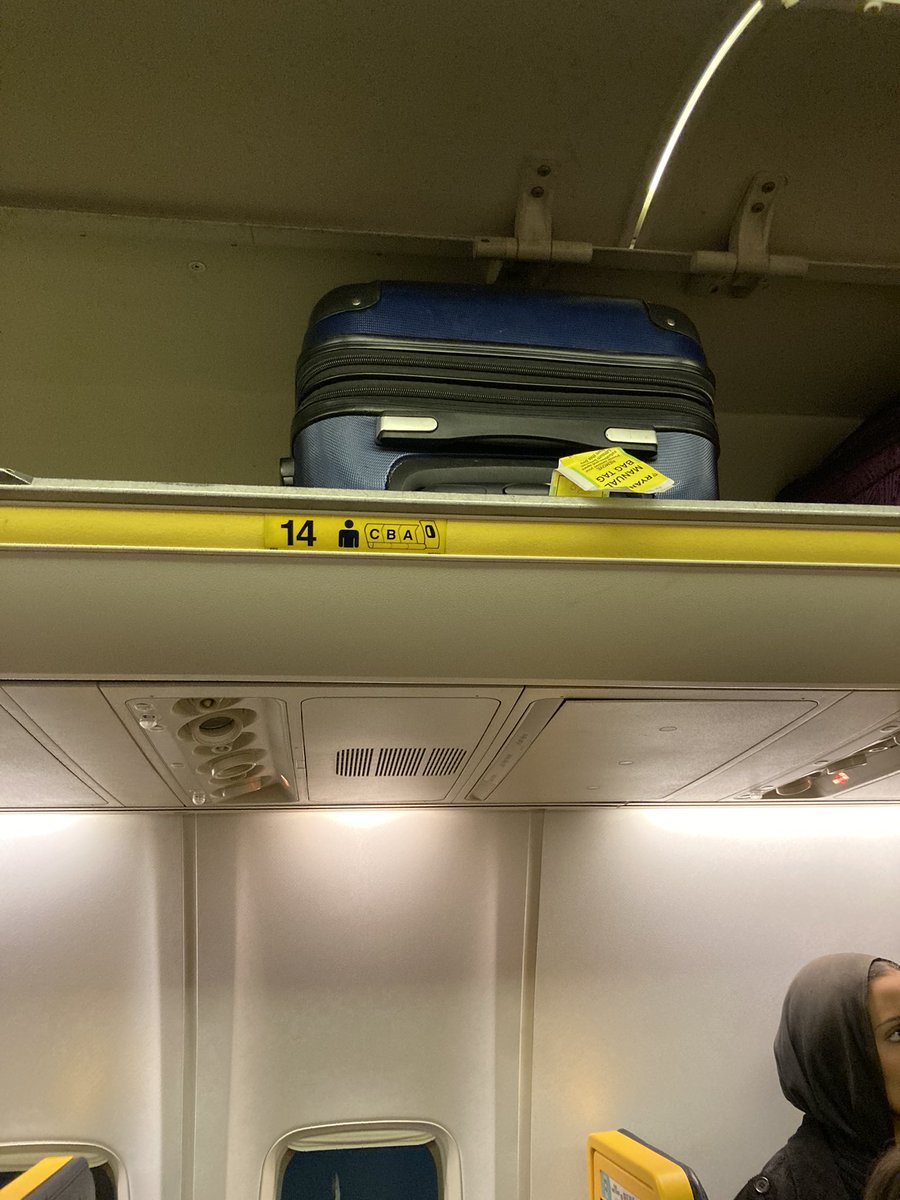 genpurpleriddi's tweet photo. @Ryanair @UK_CAA @Ryanair- why would you make us pay for a bag which is within your guidelines- charge some people and not charge others? Give me the answer. See the proof!!! https://t.co/dvSj2DdEUN