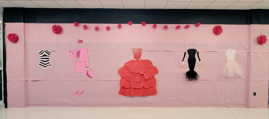 chsinteract5890's tweet photo. School Spirit! Interact Club Pride! Our members are simply amazing π π
#CHS #ChannelviewHS #Falcons #InteractClub @ChannelviewHS @emet_crz @tchill_ https://t.co/6fnHCYearB