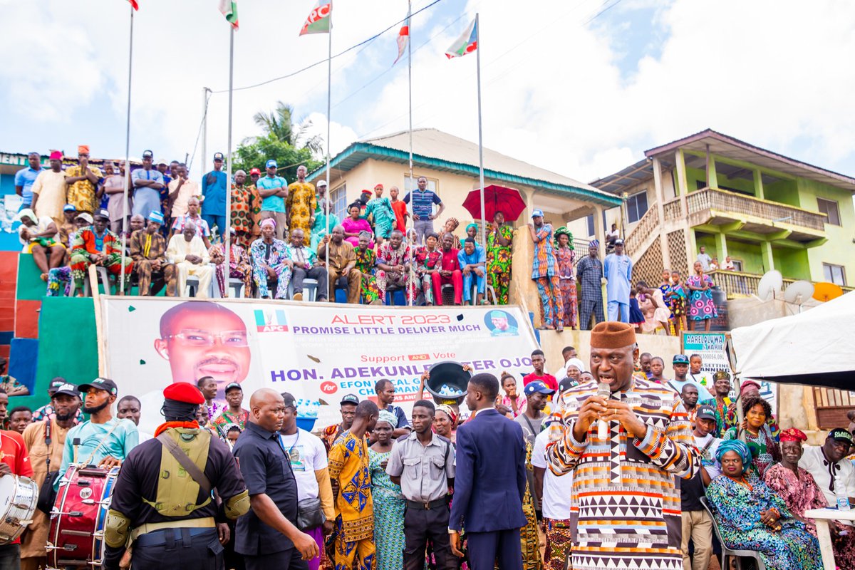 biodunaoyebanji's tweet photo. Today was another remarkable experience as I joined esteemed leaders, members, and stakeholders of our great party, the All Progressives Congress (APC), in Efon Alaaye  to welcome new members from various political parties into the fold. https://t.co/R8XP2B66g6
