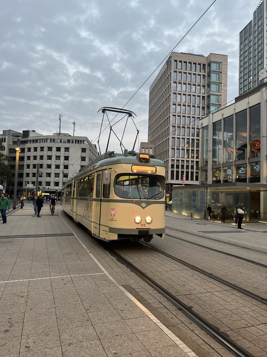 doda_elda's tweet photo. Frankfurt 🤍 https://t.co/UcEwGwRM58