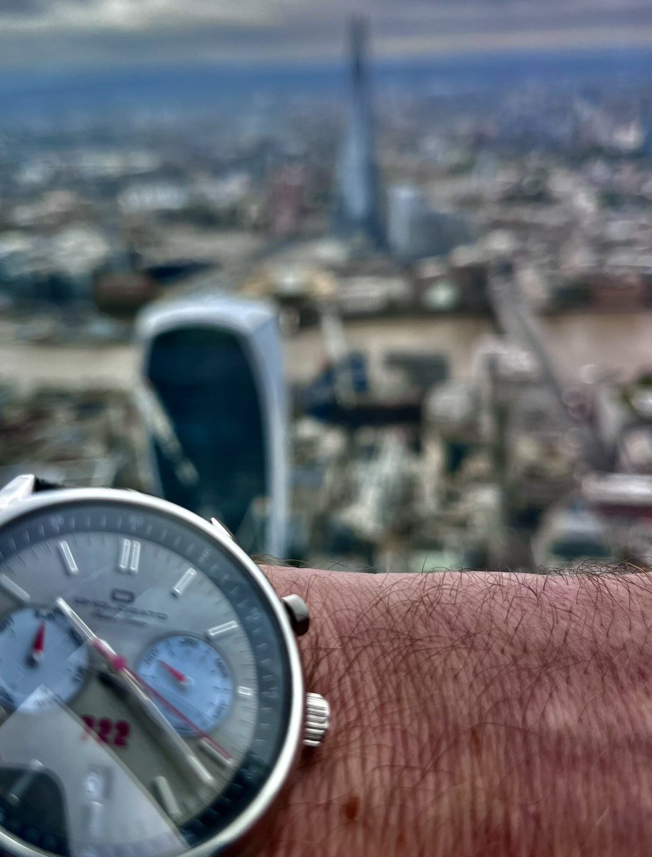 robat29's tweet photo. Evening everyone, just remember, the greatest motorsport inspired watch range on the market. With customer service 2nd to none. #Omologato #722 #254m #22b #StillTheHighestOmologatoInEurope https://t.co/fN1maoMEWe